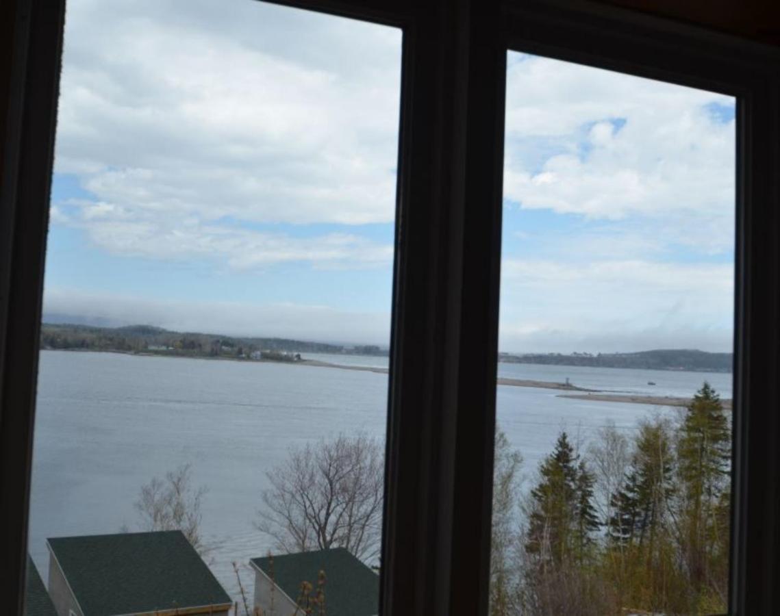 Knotty Pine Cottages, Suites & Motel Rooms Ingonish Eksteriør billede